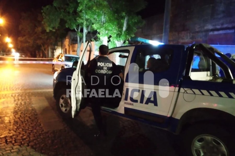 Los policías presentes en el lugar