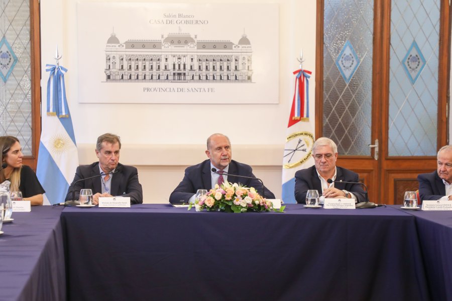Perotti participó de la reunión con representantes