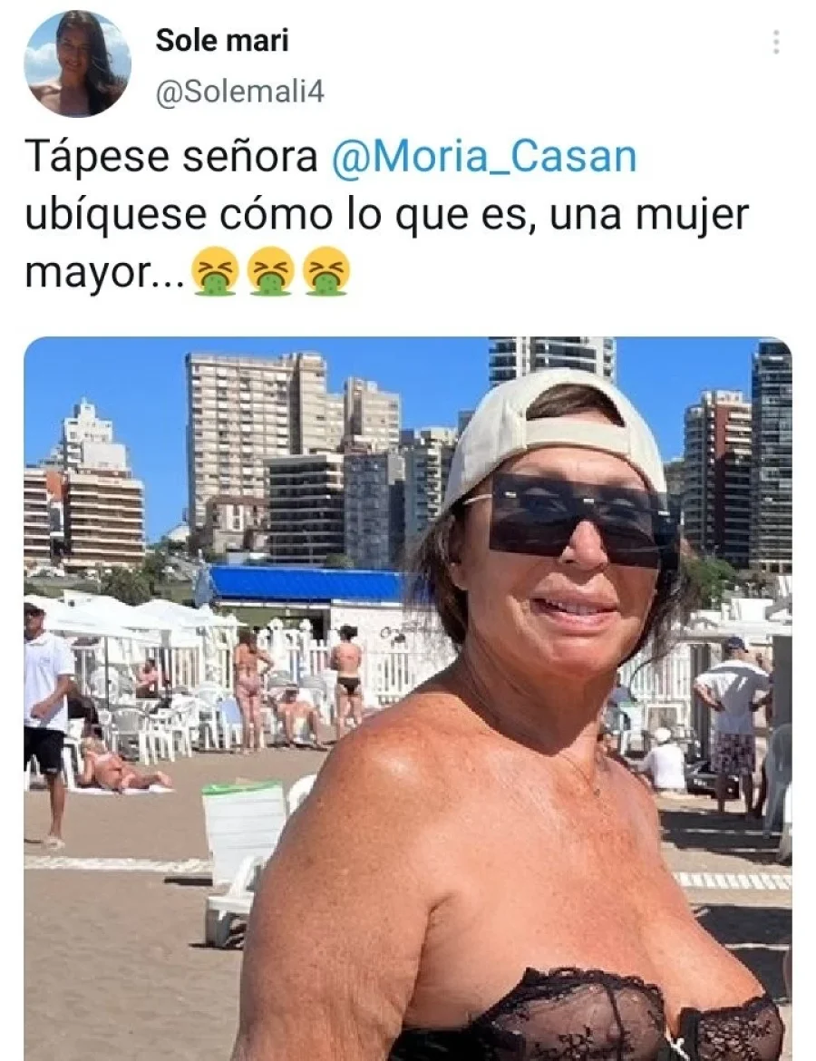 La ONE: a los 76 años, Moria Casán posó en bikini en la playa y le  respondió a una usuaria que la criticó en Twitter | Radio Rafaela