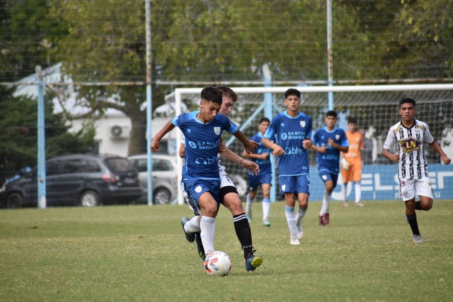 Inferiores AFA: Jornada positiva ante Talleres de Remedios de